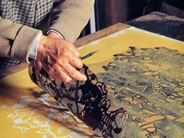 型をとりはずし、糊を完全に乾かす。